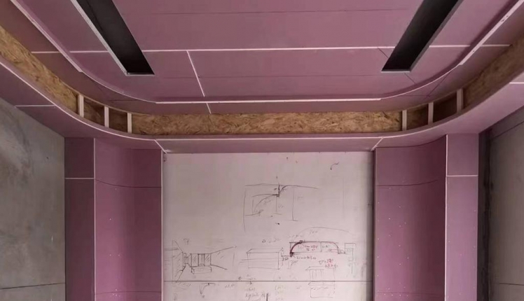 海上湾华庭紫园法式风格别墅装修实景工地