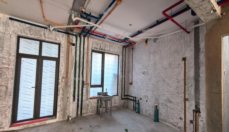 融信铂湾别墅装修实景工地