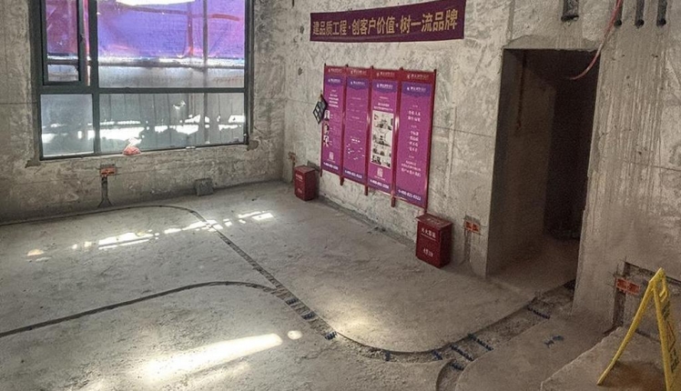 漓江山水花园现代简约别墅装修实景工地