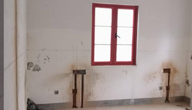 同润圣塔路斯别墅装修实景工地